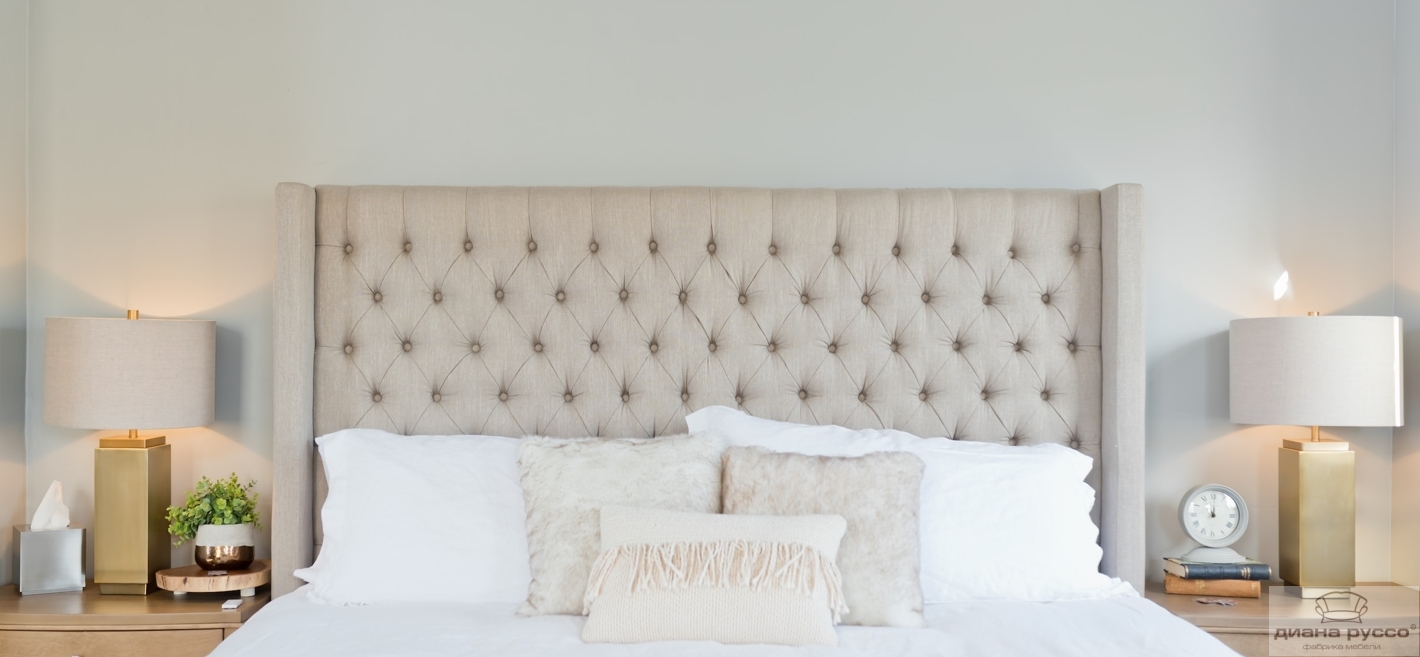 Кровать – основной элемент интерьера спальни, создающий уют и комфортную атмосферу.